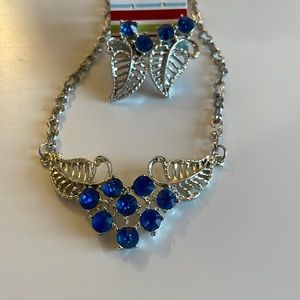Vintage blue rhinestone stone necklace and earrings